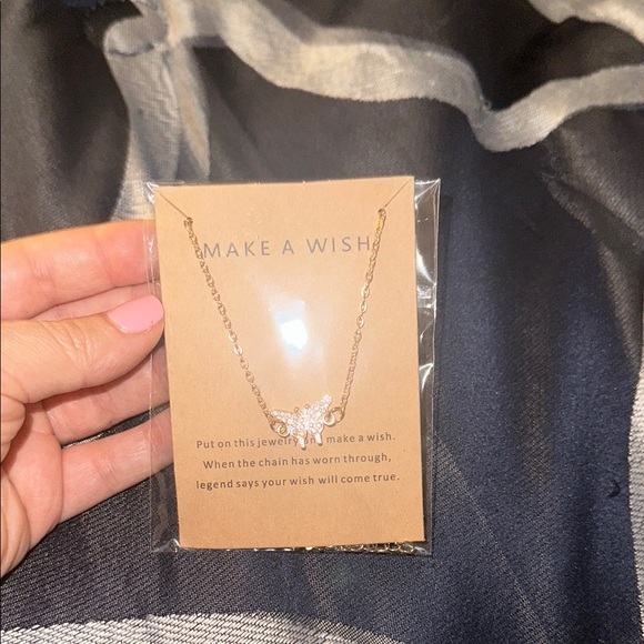 Gold Butterfly Necklace - Picture 1 of 4